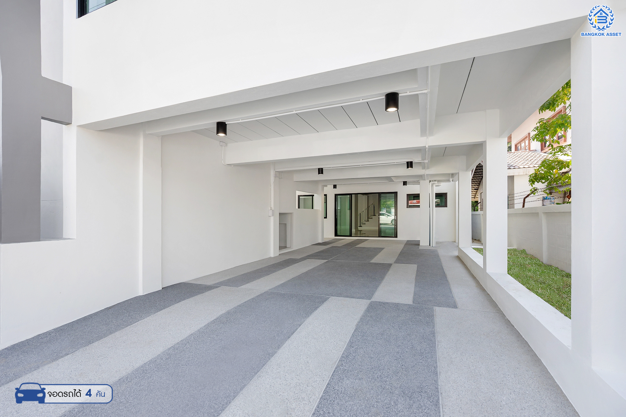 บ้านมือสองตกแต่งใหม่ ซอยวัดเวฬุวนาราม36 สรงประภา-ดอนเมือง บ้านเดี่ยวหลังใหญ่ เนื้อที่ 101 ตร.ว. ฟังก์ชัน 5 ห้องนอน 5 ห้องน้ำ 1 ห้องอเนกประสงค์ 1 ห้องรับประทานอาหาร 1 ห้องแม่บ้าน จอดรถได้ถึง 4 คัน บนทำเลดีที่สุด ใกล้สนามบินดอนเมือง ทางด่วน "ศรีสมาน" และรถไฟฟ้าสายสีแดง "สถานีดอนเมือง"